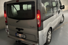 renault-trafic-stribrny1
